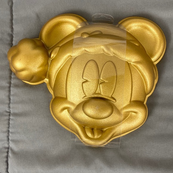 Disney Other - NWT Disney Santa Mickey Mouse Jello Aluminum Mold 8”